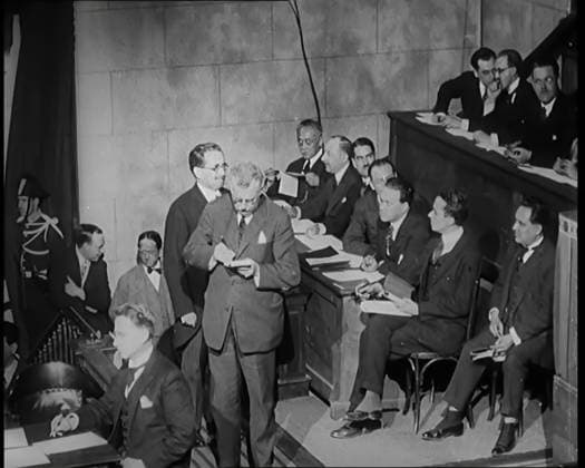 RECORD DATE NOT STATED Members of the League of Nations Meeting in Geneva, 1926. From Time To Remember 1926 - Short Sharp Shower ( Reel 2); documentary about 1926 - General Strike, international politics, dancing, weather and record breaking feats. Copyright:xBritishxPathexLtd HeritagexImagesxBritishxPathexLtdx IMAGO, ! ACHTUNG: AUFNAHMEDATUM GESCHÄTZT!  Copyright:BritishxPathexLtd HeritagexImagesxBritishxPathexLtdx IMAGO