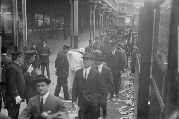 RECORD DATE NOT STATED First Game - 1913 World Series (baseball), 1913. Copyright:xHeritagexArt HeritagexImagesxBainxNewsxServicex IMAGO, ! ACHTUNG: AUFNAHMEDATUM GESCHÄTZT!  Copyright:HeritagexArt HeritagexImagesxBainxNewsxServicex IMAGO