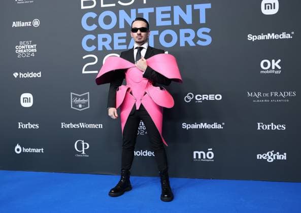 Bilder des Jahres 2024, Entertainment 10 Oktober Entertainment Themen der Woche KW42 Entertainment Bilder des Tages Forbes Best Content Creators 2024 Awards Gala Guests attend the Forbes Best Content Creators 2024 Awards Gala on October 16, 2024, in Madrid Spain This event brings together the top content creators in our country and members of the recently published Forbes Best Content Creators 2024 list INFLUENCER GENTE Raú AWARDS Madrid Madrid Madrid Spain  Copyright: xRaulxTerrelx 6279427