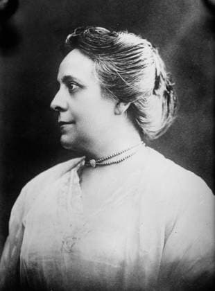 RECORD DATE NOT STATED Jessie Stillman Kelly, between c1910 and c1915. Shows Jessie Stillman Kelley (born Gregg) who married composer Edgar Stillman Kelley. Copyright:xHeritagexArt HeritagexImagesxBainxNewsxServicex IMAGO, ! ACHTUNG: AUFNAHMEDATUM GESCHÄTZT!  Copyright:HeritagexArt HeritagexImagesxBainxNewsxServicex IMAGO