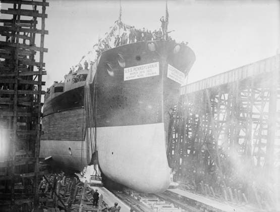 RECORD DATE NOT STATED Launch of USS Pensylvania, between c1910 and c1915. Copyright:xHeritagexArt HeritagexImagesxBainxNewsxServicex IMAGO, ! ACHTUNG: AUFNAHMEDATUM GESCHÄTZT!  Copyright:HeritagexArt HeritagexImagesxBainxNewsxServicex IMAGO