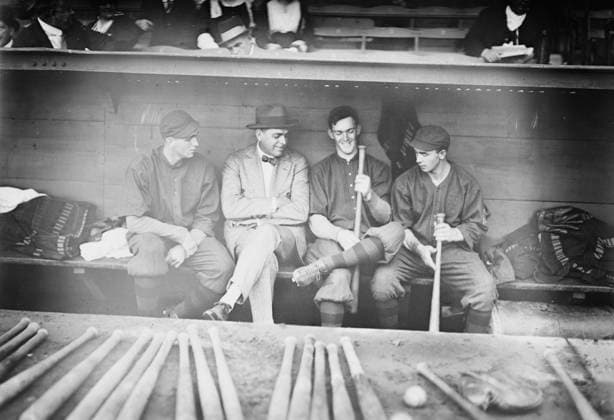 RECORD DATE NOT STATED Dick Rudolph, manager George Stallings, Lefty Tyler, Bill James, Boston NL (baseball), 1914. Copyright:xHeritagexArt HeritagexImagesxBainxNewsxServicex IMAGO, ! ACHTUNG: AUFNAHMEDATUM GESCHÄTZT!  Copyright:HeritagexArt HeritagexImagesxBainxNewsxServicex IMAGO