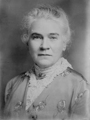 RECORD DATE NOT STATED Dr. Eva Harding woman , between c1910 and c1920. Copyright:xHeritagexArt HeritagexImagesxBainxNewsxServicex IMAGO, ! ACHTUNG: AUFNAHMEDATUM GESCHÄTZT!  Copyright:HeritagexArt HeritagexImagesxBainxNewsxServicex IMAGO