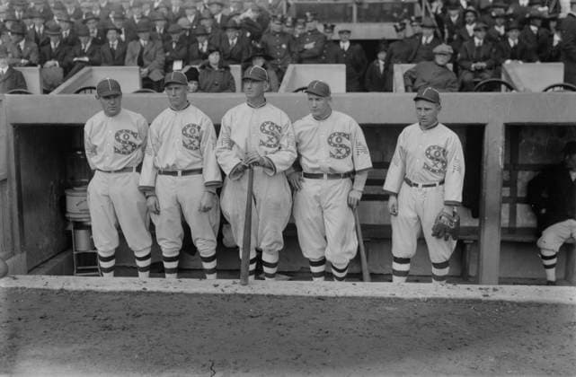 RECORD DATE NOT STATED Eddie Murphy, John Shano Collins, Joe Jackson, Happy Felsch, and Nemo Leibold, Chicago AL at 1917 World Series (baseball), 1917. Copyright:xHeritagexArt HeritagexImagesxBainxNewsxServicex IMAGO, ! ACHTUNG: AUFNAHMEDATUM GESCHÄTZT!  Copyright:HeritagexArt HeritagexImagesxBainxNewsxServicex IMAGO