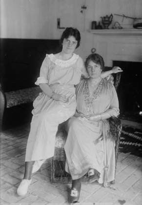 RECORD DATE NOT STATED Louise Homer, 1919. Shows the family of composer Sidney Homer (1864-1953) and his wife, contralto opera singer Louise Dilworth Homer (1871-1947). Copyright:xHeritagexArt HeritagexImagesxBainxNewsxServicex IMAGO, ! ACHTUNG: AUFNAHMEDATUM GESCHÄTZT!  Copyright:HeritagexArt HeritagexImagesxBainxNewsxServicex IMAGO