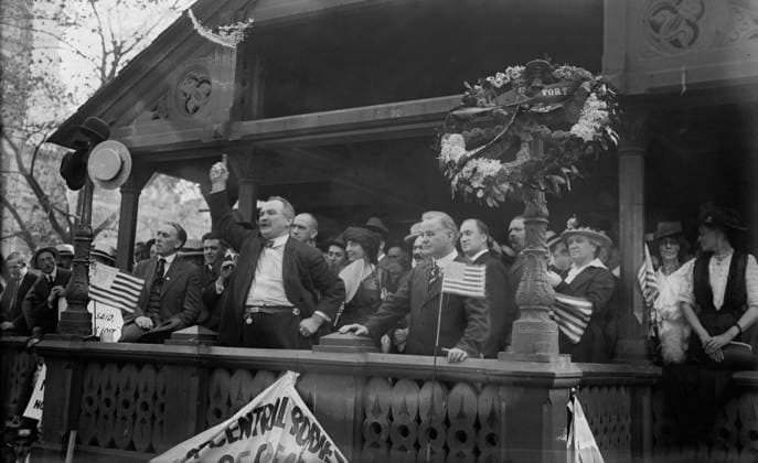 RECORD DATE NOT STATED J.P. Holland at car strike, 1916. Shows W.B. Fitzgerald, James P. Holland, Hugh Frayne and others speaking at Union Square, New York City during a car strike. Copyright:xHeritagexArt HeritagexImagesxBainxNewsxServicex IMAGO, ! ACHTUNG: AUFNAHMEDATUM GESCHÄTZT!  Copyright:HeritagexArt HeritagexImagesxBainxNewsxServicex IMAGO