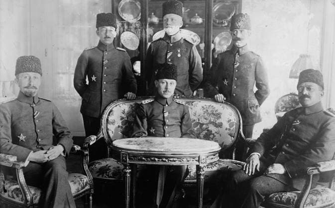 RECORD DATE NOT STATED Maj. Dr. Orhan Bey, Maj. Dr. Bruning, Maj. Dr. Ibrahim Refik, Dr. Assaf Dervish Bey, Suleiman Numan Pacha, Dr. Ibrahim Tau Bey, between c1915 and c1920. Shows Dr. Ibrahim Refik Saydam (1881-1942) (standing on left, not right as indicated by caption), Su¨leyman Numan Pasha, Chief Medical Officer of the Ottoman Armed Forces (seated at center); Dr. Ibrahim Tali Ongoren (1975-1952) Chief Medical Officer of the Third Army (seated right); Dr. Asaf Dervis Pasha (seated left), Friedrich Wilhelm Johann Bru¨ning (standing center), and possibly Orhan Abdi (Kurtaran) (1877-1948) (standing right). Copyright:xHeritagexArt HeritagexImagesxBainxNewsxServicex IMAGO, ! ACHTUNG: AUFNAHMEDATUM GESCHÄTZT!  Copyright:HeritagexArt HeritagexImagesxBainxNewsxServicex IMAGO