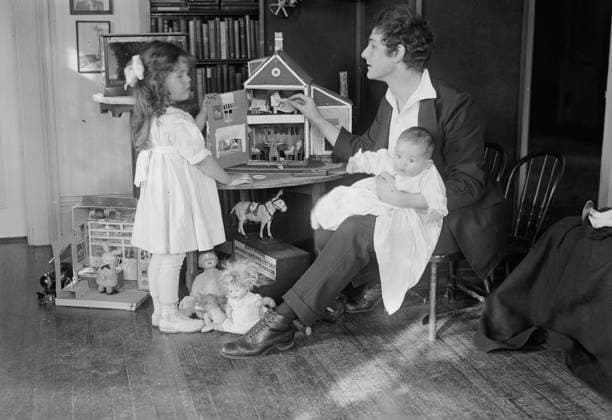 RECORD DATE NOT STATED Paul Swan, between c1915 and c1920. Copyright:xHeritagexArt HeritagexImagesxBainxNewsxServicex IMAGO, ! ACHTUNG: AUFNAHMEDATUM GESCHÄTZT!  Copyright:HeritagexArt HeritagexImagesxBainxNewsxServicex IMAGO