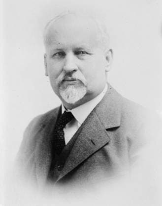 RECORD DATE NOT STATED Professor E.F. Ladd, between c1915 and c1920. Shows Edwin Fremont Ladd, a college professor and administrator who was elected to the U.S. Senate as a Republican from North Dakota in 1920. Copyright:xHeritagexArt HeritagexImagesxBainxNewsxServicex IMAGO, ! ACHTUNG: AUFNAHMEDATUM GESCHÄTZT!  Copyright:HeritagexArt HeritagexImagesxBainxNewsxServicex IMAGO
