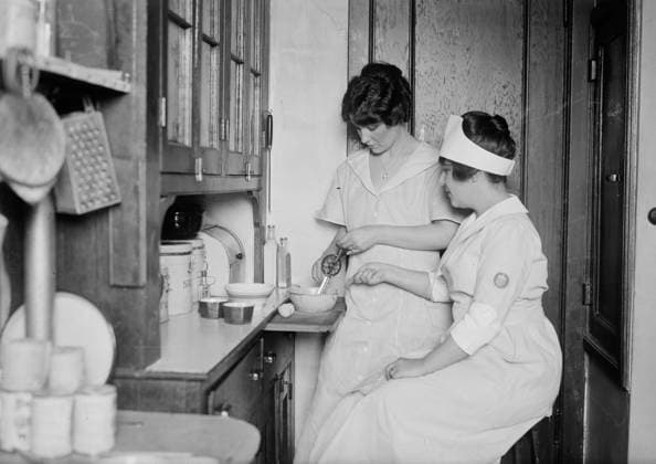 RECORD DATE NOT STATED Margaret Romaine, between c1915 and c1920. Copyright:xHeritagexArt HeritagexImagesxBainxNewsxServicex IMAGO, ! ACHTUNG: AUFNAHMEDATUM GESCHÄTZT!  Copyright:HeritagexArt HeritagexImagesxBainxNewsxServicex IMAGO