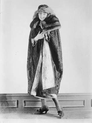 RECORD DATE NOT STATED Doris Kenyon, between c1915 and c1920. Shows American actress Doris Margaret Kenyon (1897-1979). Copyright:xHeritagexArt HeritagexImagesxBainxNewsxServicex IMAGO, ! ACHTUNG: AUFNAHMEDATUM GESCHÄTZT!  Copyright:HeritagexArt HeritagexImagesxBainxNewsxServicex IMAGO