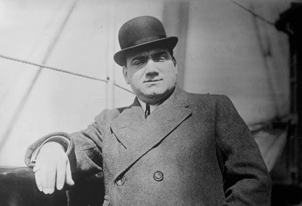 RECORD DATE NOT STATED Caruso, between c1915 and c1920. Copyright:xHeritagexArt HeritagexImagesxBainxNewsxServicex IMAGO, ! ACHTUNG: AUFNAHMEDATUM GESCHÄTZT!  Copyright:HeritagexArt HeritagexImagesxBainxNewsxServicex IMAGO