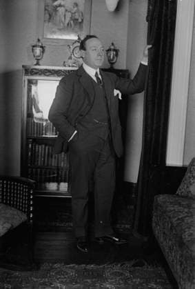 RECORD DATE NOT STATED De Luca, between c1915 and c1920. Shows Italian American baritone opera singer Giuseppe De Luca (1876-1950). Copyright:xHeritagexArt HeritagexImagesxBainxNewsxServicex IMAGO, ! ACHTUNG: AUFNAHMEDATUM GESCHÄTZT!  Copyright:HeritagexArt HeritagexImagesxBainxNewsxServicex IMAGO