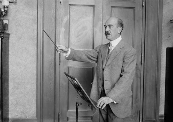 RECORD DATE NOT STATED Victor Harris, between c1915 and c1920. Shows American composer, conductor and educator Victor Harris (1869-1943). Copyright:xHeritagexArt HeritagexImagesxBainxNewsxServicex IMAGO, ! ACHTUNG: AUFNAHMEDATUM GESCHÄTZT!  Copyright:HeritagexArt HeritagexImagesxBainxNewsxServicex IMAGO