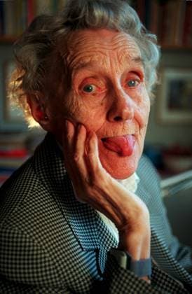 SCANPIX SWEDEN, 1997-11-11. Astrid Lindgren. Räcker ut tungan. x30092x *** SCANPIX SWEDEN, 1997 11 11 Astrid Lindgren sticks out her tongue x30092x  Copyright: xBjörnxLarssonxAsk TTx 30092