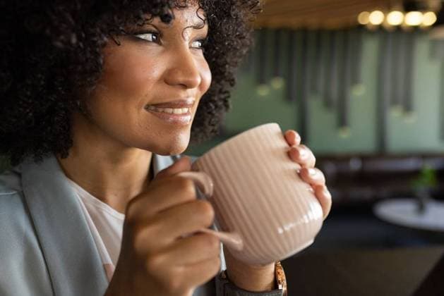 Creative Highlights Symbolfotos Smiling woman holding coffee cup, enjoying break in modern office setting Smiling woman holding coffee cup, enjoying break in modern office setting. Businesswoman, workplace, coffee break, relaxation, happiness, lifestyle, model released, , property released, Cape Town, South Africa, 26.05.2024, 5559516.jpg, people,smiling,woman,holding,coffee cup,enjoying,break,modern,office,businesswoman,workplace,coffee break,relaxation,happiness,lifestyle,professional,corporate,casual,cheerful,content,employee,unaltered,desk,workspace,contemporary,indoors,beverage,refreshment,leisure,joyful,confident,successful,entrepreneur,executive,female,worker,job,career,smiling face,positive,satisfaction,business,work,drink,mug,happy,office life,break time,modern