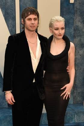 USA - 2023 Vanity Fair Oscar Party - Beverly Hills LOS ANGELES - MAR 12: Mark Foster, Julia Garner at the 2023 Vanity Fair Oscar Party at the Wallis Annenberg Center for the Performing Arts on March 12, 2023 in Beverly Hills, CA Beverly Hills CA USA EDITORIAL USE ONLY Copyright: x 2023xHPAx xHutchinsxPhotox HutchinsxPhotox khphotos826388