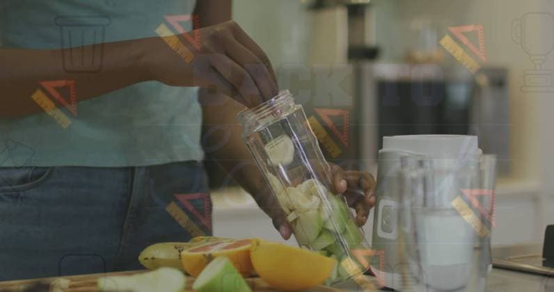 African American woman preparing smoothie in kitchen. She has dark hair, wearing casual clothes, cutting fruit on counter , 22.09.2022, 5215147.jpg , people,African American,woman,preparing,smoothie,kitchen,dark hair,wearing,casual clothes,cutting,fruit,counter,cooking,food,diet,vegetarian,juice,cook,ripe,juicy,nutrition,clothing,sweet,organic,preparation,vitamin,fresh,ingredient,delicious,raw,dessert,meal,chef,tasty,drink,healthy,freshness,detox,breakfast,eating,vegetable,blender,restaurant,attractive,cuisine Copyright: xVectorxFusionxArtx