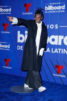 Venesi walks the red carpet at the 2024 Latin Billboard Music Awards at the Mediapro Studio in Medley, Florida on Thursday, October 17, 2024.  MIA20241017157 GARYxIxROTHSTEIN