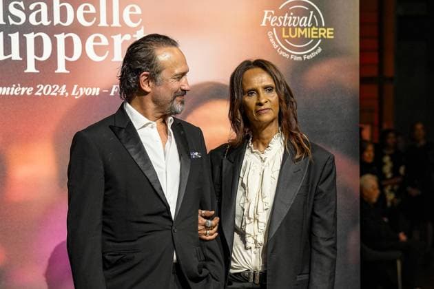 Vincent Perez and Karine Sylla attend the Lumière Festival 2024 award ceremony in Lyon on 10 18 2024 Photo Sandrine Thesillat Panoramic PEOPLE Price Lumiere Festival Lumiere 2024 Lyon 10 18 2024 SandrineThesillat Panoramic 