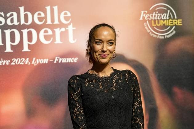 Carmen Chapelin attends the Lumière Festival 2024 award ceremony in Lyon on 10 18 2024 Photo Sandrine Thesillat Panoramic PEOPLE Price Lumiere Festival Lumiere 2024 Lyon 10 18 2024 SandrineThesillat Panoramic 