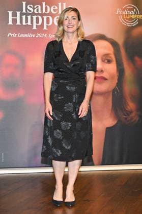 16th Lumiere Film Festival Lumiere Award Ceremony Julie Gayet attending the Lumiere Award Ceremony ( Prix Lumiere ) during the 16th Lumiere Film Festival in Lyon, France on October 18, 2024. Photo by Julien Reynaud APS-Medias ABACAPRESS.COM Lyon France  Copyright: xReynaudxJulien APS-Medias ABACAx