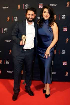 Nur Muhammed Tarhan und Roxana Samadi bei der 35. Verleihung des Hessischen Film- und Kinopreises 2024 in der Alten Oper. Frankfurt am Main, 18.10.2024
