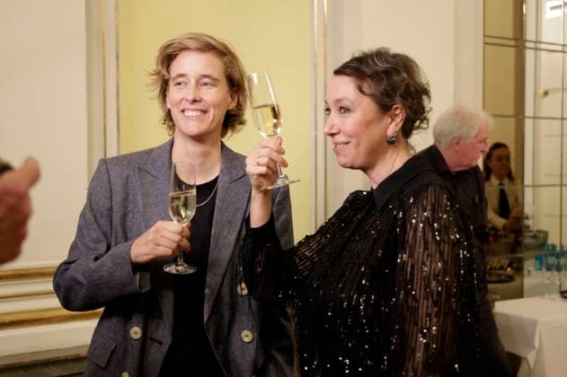 Pia Strietmann und Ursula Strauss bei der 35. Verleihung des Hessischen Film- und Kinopreises 2024 in der Alten Oper. Frankfurt am Main, 18.10.2024