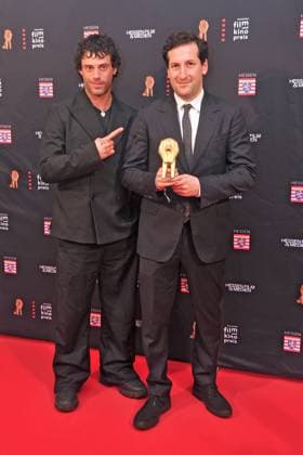 Hessischer Film- und Kinopreis 2024. Aaron Altaras und David Hadda anläßlich der Verleihung des Hessischen Film- und Kinopreises am 18.10.2024 in der Alten Oper, Frankfurt Main. 20241018MWI010898