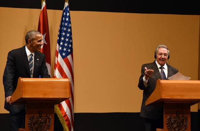 80413013. La Habana, 13 Abr 2018 (Notimex-Archivo).- A finales de 2014, el presidente Raul Castro y su colega estadunidense Barack Obama anunciaron movimientos para normalizar las relaciones bilaterales, como el relajamiento de restricciones de viaje y comercio, y entablaron conversaciones que condujeron en 2015 al establecimiento de vinculos bancarios y a la reapertura mutua de embajadas. NOTIMEX FOTO ARCHIVO COR POL LA HABANA CUBA EDITORIAL USE ONLY Copyright: xx NTX11002000 ARCHIVOx notimexpix770357
