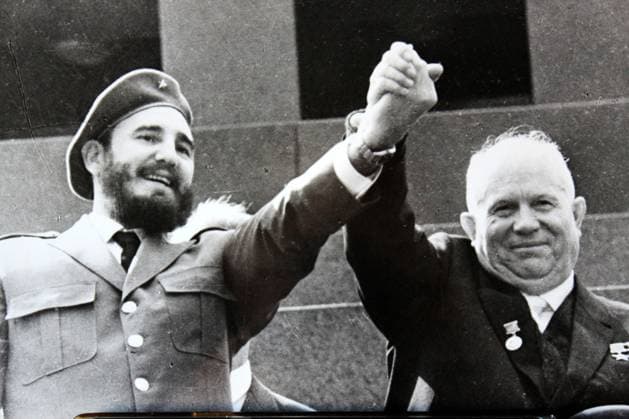 80414051. MÃ xico, 14 Abr 2018 (Notimex-Prensa Latina).- Fidel Castro con Nikita Kruschev, dirigente de la Union SoviÃ tica durante una parte de la Guerra Fria. Actualemnte, Cuba se encuentra en visperas de un historico cambio de gobierno que, por primera vez en casi 60 anos, no tendra a ningun miembro de la familia Castro Ruz al frente de los maximos cargos surgidos de la revolucion de 1959. El relevo abre paso a una nueva generacion de dirigentes. NOTIMEX FOTO PRENSA LATINA COR POL 02CUBA LA HABANA LA HABANA CUBA EDITORIAL USE ONLY Copyright: xx NTX11000000 PRENSAxLATINAx notimexpix770602