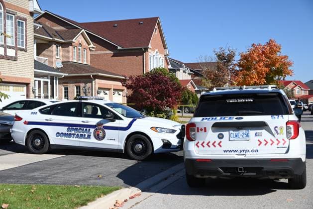 RECORD DATE NOT STATED Police Provide Update On Targeted Shooting That Killed One Man In Markham Canada Constable Lisa Moskaluk answered questions from the media and provided an update on an ongoing homicide investigation. October 20, 2024, Markham, Canada: The York Regional Police Homicide Unit is seeking suspects after a man was fatally shot in his driveway in the City of Markham. Saturday evening, after approximately 6:30 p.m. police responded to the area of 14th Avenue and McCowan Road. When officers arrived on scene, they located a man who has been identified as 44-year-old Partheepan Panchalingam from Markham suffering from gunshot wounds in the driveway of his residence. The victim was pronounced dead at the scene. Investigators are looking for at least on  Copyright: xKYLExMAZZAx