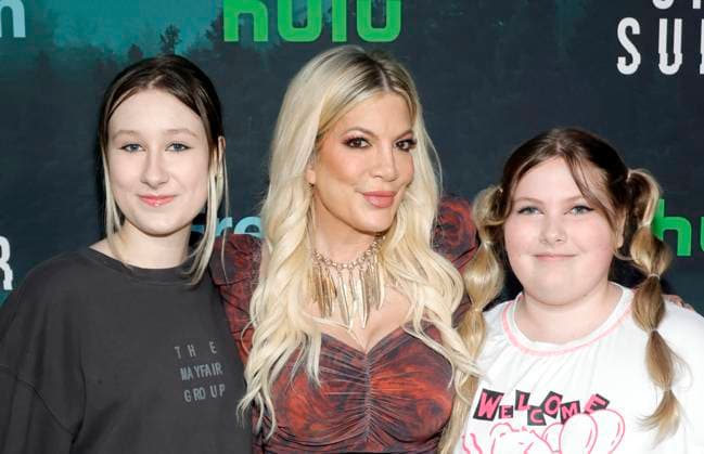 Los Angeles Premiere Of Freeform s Cruel Summer Season 2 31 May 2023 Los Angeles, California - Stella McDermott, Hattie McDermott, Tori Spelling. Los Angeles Premiere Of Freeform s Cruel Summer Season 2 held at Grace E. Simons Lodge in Los Angeles. Photo Credit: AdMedia Los Angeles CA United States EDITORIAL USE ONLY  Copyright: xx FSx admphotostwo851616