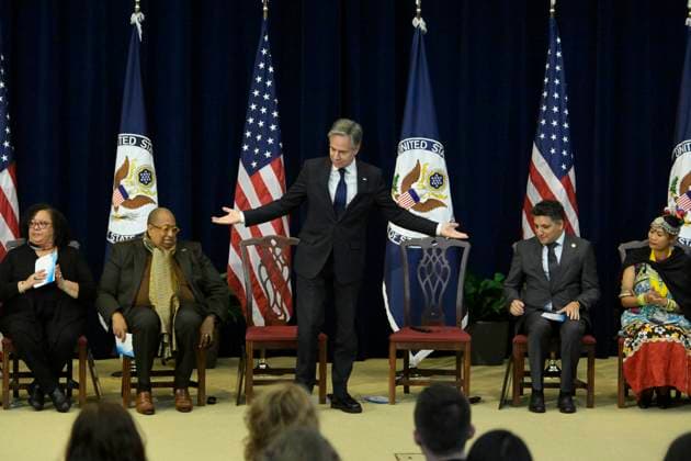 DC: Sec Blinken hold a Secretary of State s Award for Global Anti Racism Champions ceremony US State Department Secretary Antony Blinken delivers remarks and presents awards during a Secretary of State s Award for Global Anti-Racism Champions ceremony at State Department Headquarters in Washington DC, USA, on October 21, 2024. WASHINGTON DC USA  Copyright: xLeninxNollyx originalFilename: nollyaraujo-dcsecbli241021_npp60.jpg