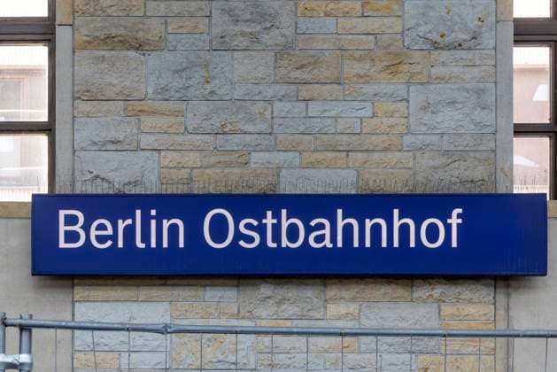 Berlin Ostbahnhof. 30.09.2024: Berlin, Deutschland, Europa *** Berlin Ostbahnhof 30 09 2024 Berlin, Germany, Europe