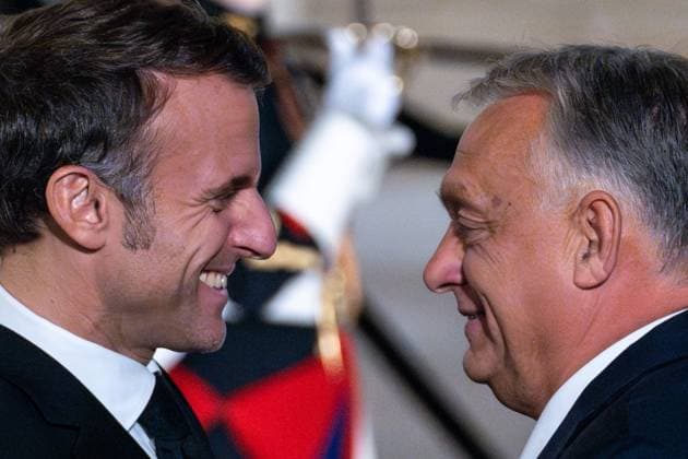 News Themen der Woche KW43 News Bilder des Tages Hungarian PM Orban At The Elysee - Paris French President Emmanuel Macron (L) welcomes Hungarian Prime Minister Viktor Orban (R) prior to their meeting at The Elysee Presidential Palace in Paris on October 22, 2024. Photo by Alexis Jumeau ABACAPRESS.COM Paris France  Copyright: xJumeauxAlexis ABACAx