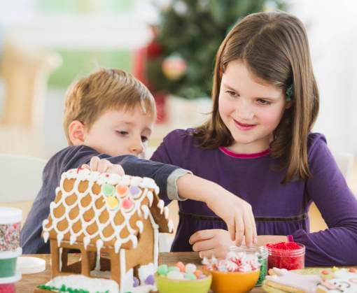 Girl (8-9) and boy (6-7) preparing gingerbread decorations , 03.10.2012, model released, TTBB_ti0302419.jpg, Christmas,Gingerbread House,Preparation,Portrait,Girls,Boys,Brother,Sister,Childhood,Cooperation,Celebration,Happiness,Christmas Ornament,Christmas Decoration,Gingerbread Cookie,Joy,Horizontal,Indoors,Day,Head And Shoulders,6-7 Years,Two People,Front View,Focus On Foreground,8-9 Years,Caucasian Ethnicity Copyright: xDanielxGrillx