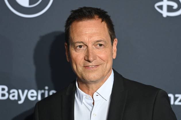 Dieter NUHR (Comedian), Einzelbild,angeschnittenes Einzelmotiv,Portraet,Portrait,Porträt. Roter Teppich,Blauer Panther TV und Streaming Award 2024 am 23.10.2024 in der BMW Welt Muenchen.