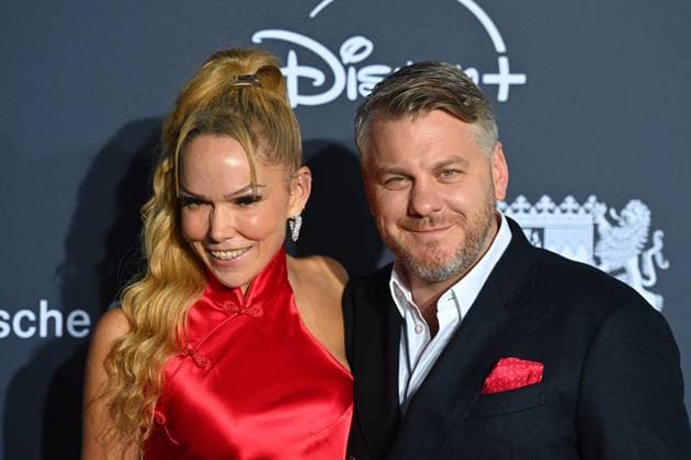 Marvin KREN mit Ehefrau Kirsten HILLER-KREN, Roter Teppich,Blauer Panther TV und Streaming Award 2024 am 23.10.2024 in der BMW Welt Muenchen.