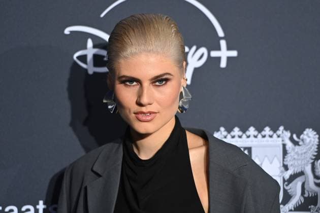 Lea Oude Engberink (Model), Einzelbild,angeschnittenes Einzelmotiv,Portraet,Portrait,Porträt. Roter Teppich,Blauer Panther TV und Streaming Award 2024 am 23.10.2024 in der BMW Welt Muenchen.