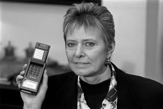 Millicom Joint Stock Company 8742576 01.06.1994 Millicom cellular radiotelephone business development president Veronica Blomsted. Yuriy Zaritovskiy Moscow Russia  Copyright: xYuriyxZaritovskiyx