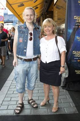 Vimmel. Premiär Guardians of the Galaxy pa Rigoletto. Beatrice Ask med sonen Stefan 2014-07-28 (c) HERJEBY JONAS Aftonbladet IBL Bildbyra * * * EXPRESSEN OUT * * * AFTONBLADET 85709 Stockholm Sverige svenska kändisar x2512x  Copyright: xJonasxHerjeby Aftonbladet TTx