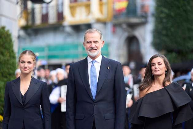 Princesa de Asturias Awards 2024 - Arrival to Ceremony King Felipe VI of Spain, Queen Letizia of Spain, Crown Princess Leonor arrival at Campoamor Theatre for the Ceremony during Princess of Asturias Awards 2024 on October 25, 2024 in Oviedo, Spain Photo by IMAGO MPG Oviedo Campoamor Theatre Asturias Spain  Copyright: xMPGx