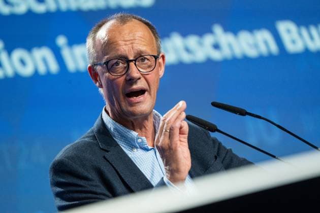 Bilder des Jahres 2024, News 10 Oktober News Themen der Woche KW43 News Bilder des Tages Junge Union Deutschlandtag 2024 Friedrich Merz, Bundesvorsitzender CDU und Kanzlerkandidat, hält auf dem Deutschlandtag eine Rede ;Junge Union Deutschlandtag 2024 Friedrich Merz, Bundesvorsitzender CDU und Kanzlerkandidat, hält auf dem Deutschlandtag eine Rede , Halle an der Saale Sachsen-Anhalt Deutschland Messe *** Junge Union Deutschlandtag 2024 Friedrich Merz, Federal Chairman of the CDU and candidate for Chancellor, gives a speech at the Deutschlandtag Junge Union Deutschlandtag 2024 Friedrich Merz, Federal Chairman of the CDU and candidate for Chancellor, gives a speech at the Deutschlandtag , Halle an der Saale Sachsen Anhalt Deutschland Messe