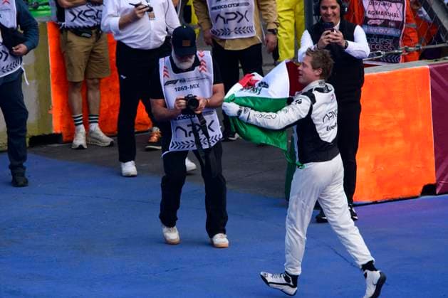 October 26, 2024, Mexico City, Mexico City, Mexico: The actor BRAD PITT surprised the public at the AutoÂ³dromo Hermanos RodroÂ­guez, during the qualification stage of the 2024 Mexican Grand Prix, where he began filming a movie Mexico City Mexico - ZUMAn296 20241026_zip_n296_024 Copyright: xJorgexNunezx