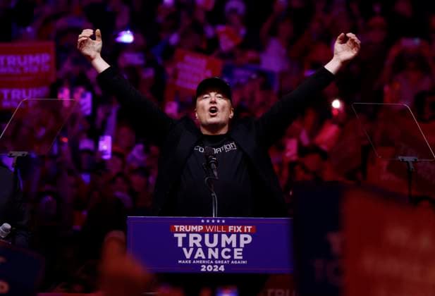 Bilder des Jahres 2024, News 10 Oktober News Themen der Woche KW43 CEO of Tesla Motors Elon Musk speaks before Republican Nominee and former President of the United States Donald J. Trump speaks at a rally at Madison Square Garden in New York City on Sunday, October 27, 2024.  NYP20241027154 JohnxAngelillo