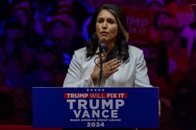 October 27, 2024, New York, United States: Tulsi Gabbard speaks at a Trump Rally on Sunday in New York. Trump supporters chant at the media outside Madison Square Garden ahead of the rally in support of former President Donald Trump. New York United States - ZUMAs197 20241027_aaa_s197_608 Copyright: xJenxGolbeckx