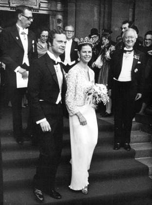 Stockholm 1976-06-19 Efter vigseln mellan kung Carl XVI Gustaf och Silvia Sommerlath Stockholm Sverige ROYAUTOPUSH x12014x  Copyright: xSvD TTx KUNGABRÖLLOP