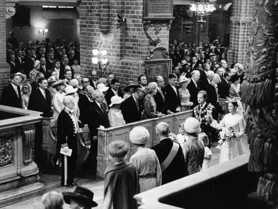 Stockholm 1976-06-19 Kung Carl XVI Gustaf och Silvia Sommerlath gifter sig i Storkyrkan Stockholm Sverige ROYAUTOPUSH x12014x  Copyright: xSvD TTx KUNGABRÖLLOP