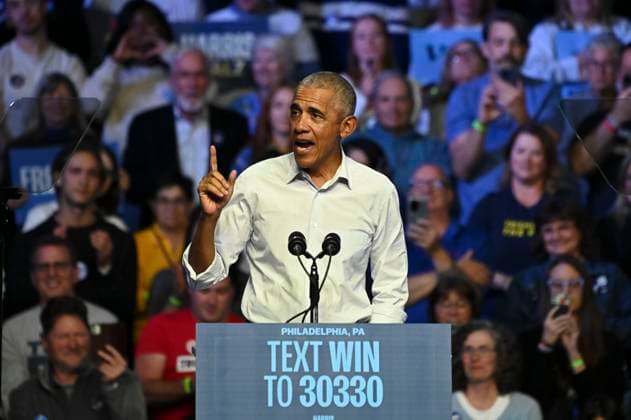 News Themen der Woche KW44 News Bilder des Tages October 28, 2024, Philadelphia, Pennsylvania, United States: Former President BARACK OBAMA speaking at the GOTV campaign for Kamala Harris and Tim Walz in Philadelphia PA Philadelphia United States - ZUMArf1_ 20241028_zaf_rf1_038 Copyright: xRickyxFitchettx